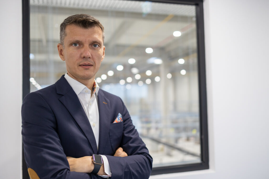 The First Online Rental Of A Warehouse Green Net A Cosmetics Company Is A New Tenant In Chitila Logistics Hub Developed By Globalworth And Global Vision Globalworth